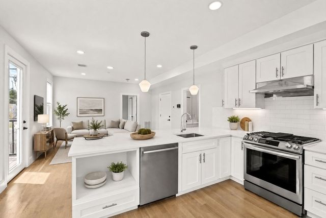 4 Wakefield Ave 4, Wakefield, MA 01880