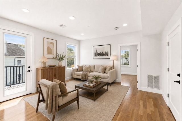 4 Wakefield Ave 4, Wakefield, MA 01880