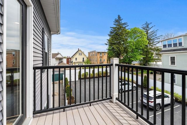 4 Wakefield Ave 4, Wakefield, MA 01880
