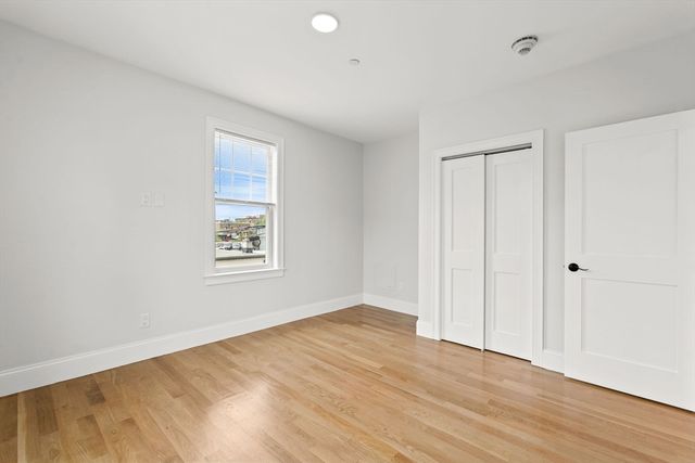 4 Wakefield Ave 4, Wakefield, MA 01880