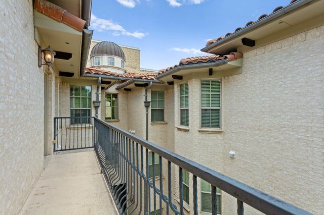 5801 Hillcrest Avenue 9, University Park, TX 75205