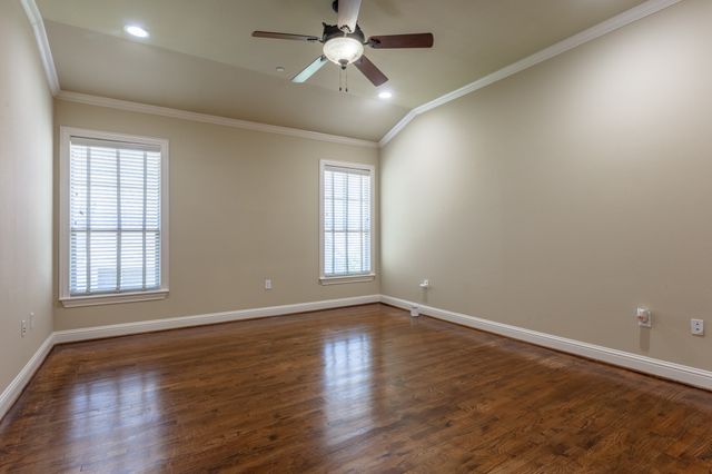 5801 Hillcrest Avenue 9, University Park, TX 75205