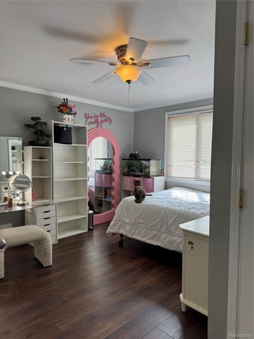 3877 Westlyn Drive, Lake Orion Village, MI 48359