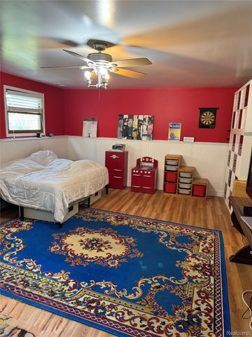 3877 Westlyn Drive, Lake Orion Village, MI 48359