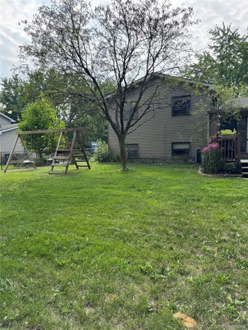 3877 Westlyn Drive, Lake Orion Village, MI 48359