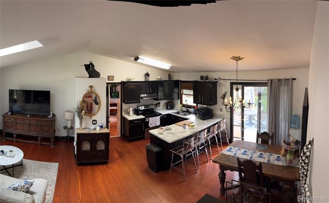 3877 Westlyn Drive, Lake Orion Village, MI 48359