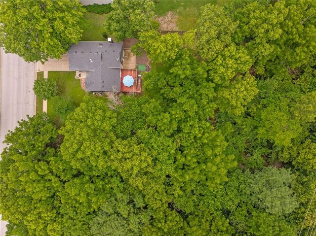 15820 W 123rd Street, Olathe, KS 66062