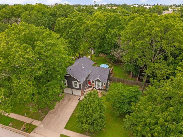 15820 W 123rd Street, Olathe, KS 66062