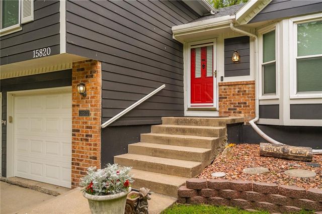 15820 W 123rd Street, Olathe, KS 66062