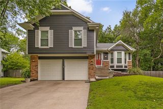 15820 W 123rd Street, Olathe, KS 66062