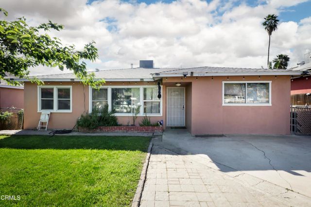 1318 Vale Street, Bakersfield, CA 93307