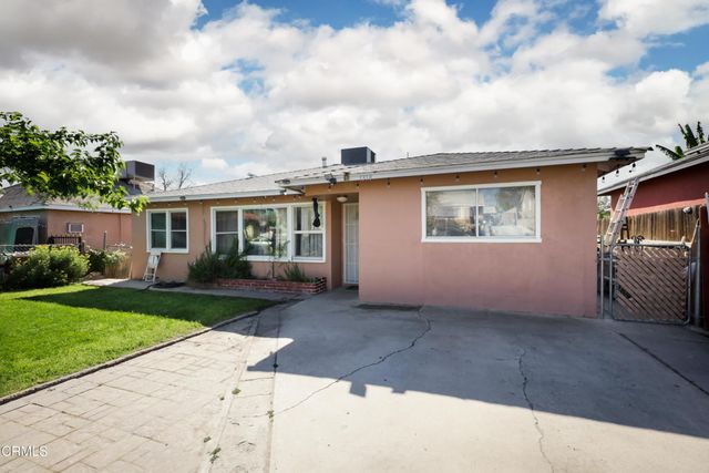 1318 Vale Street, Bakersfield, CA 93307