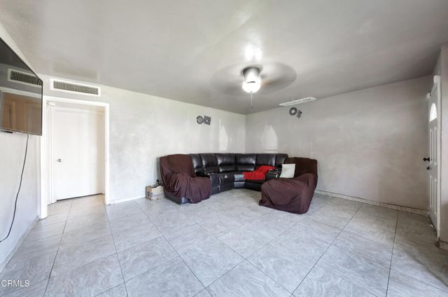 1318 Vale Street, Bakersfield, CA 93307