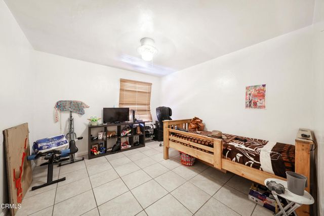 1318 Vale Street, Bakersfield, CA 93307