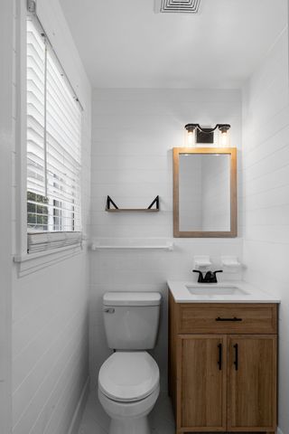 213 Riverwood Dr, Hendersonville, TN 37075