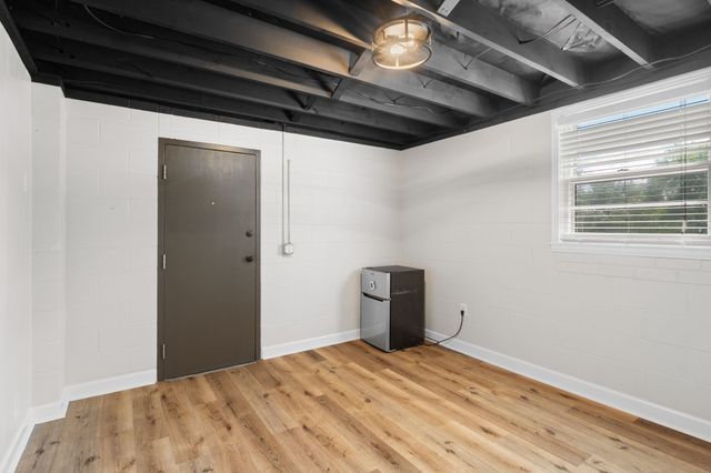 213 Riverwood Dr, Hendersonville, TN 37075