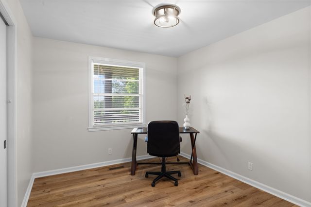 213 Riverwood Dr, Hendersonville, TN 37075