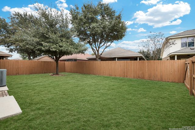 10410 WESER LN, Helotes, TX 78023