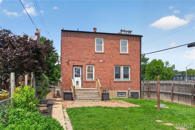 6014 Potomac Street, St Louis, MO 63139