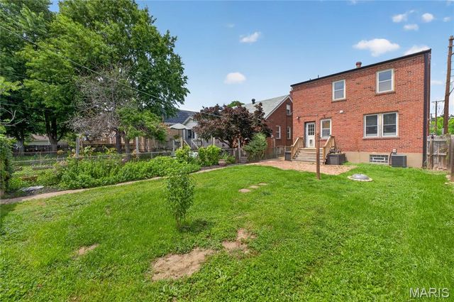 6014 Potomac Street, St Louis, MO 63139