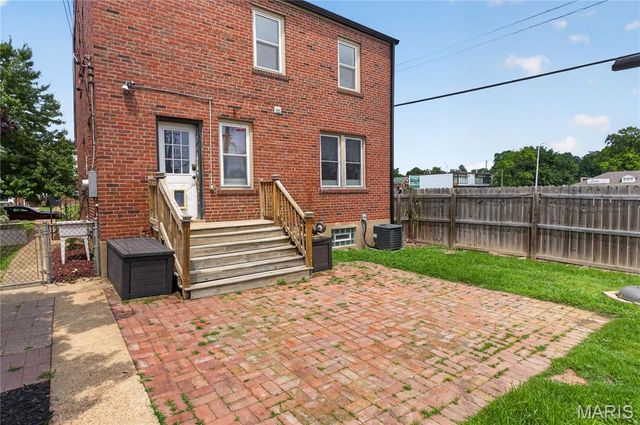 6014 Potomac Street, St Louis, MO 63139