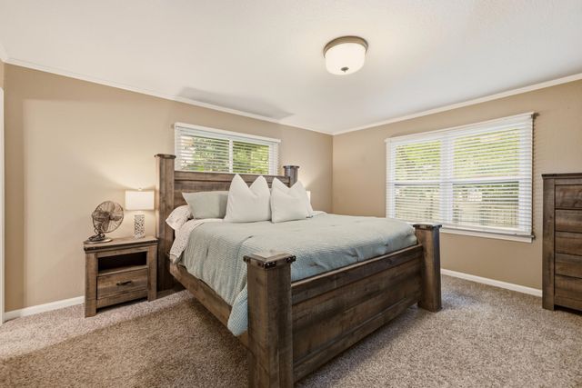 9 W Rolling Hills Dr, Wichita, KS 67212