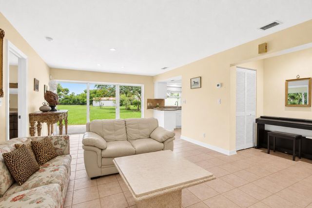 1029 Arabian Drive, Loxahatchee, FL 33470