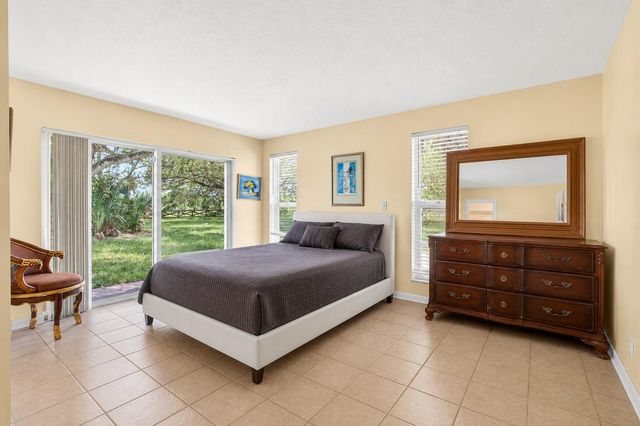 1029 Arabian Drive, Loxahatchee, FL 33470