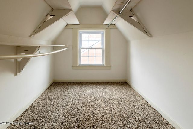 505 Oxford Pl, Louisville, KY 40207