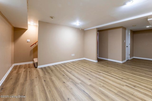 505 Oxford Pl, Louisville, KY 40207