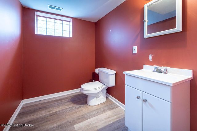 505 Oxford Pl, Louisville, KY 40207