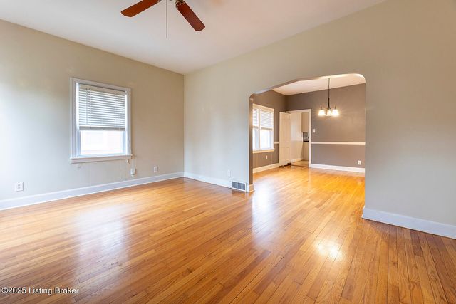 505 Oxford Pl, Louisville, KY 40207