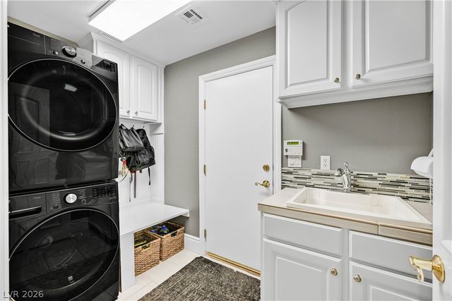 269 Hickory Hollow Avenue, Las Vegas, NV 89123