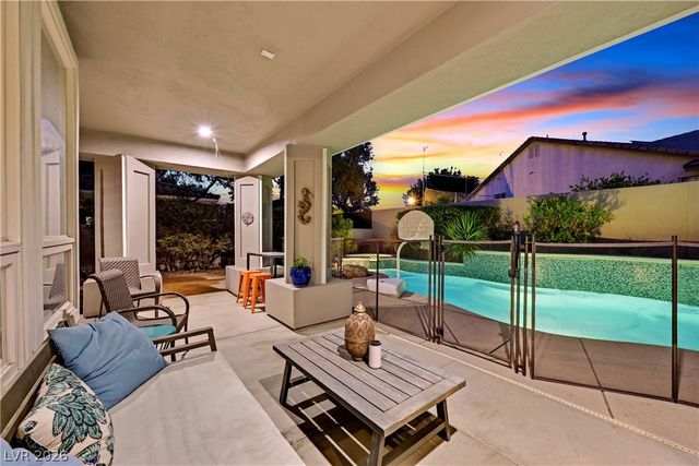 269 Hickory Hollow Avenue, Las Vegas, NV 89123