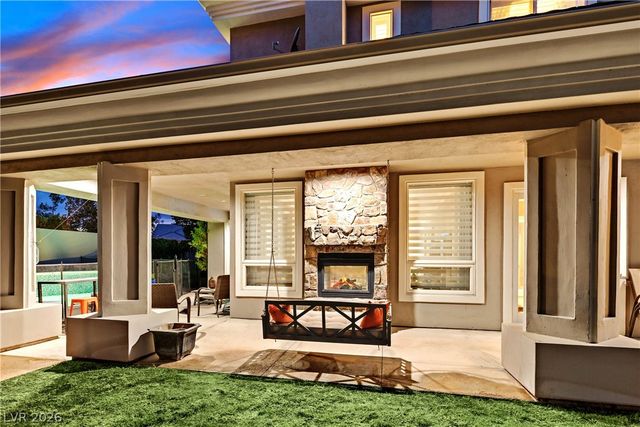 269 Hickory Hollow Avenue, Las Vegas, NV 89123