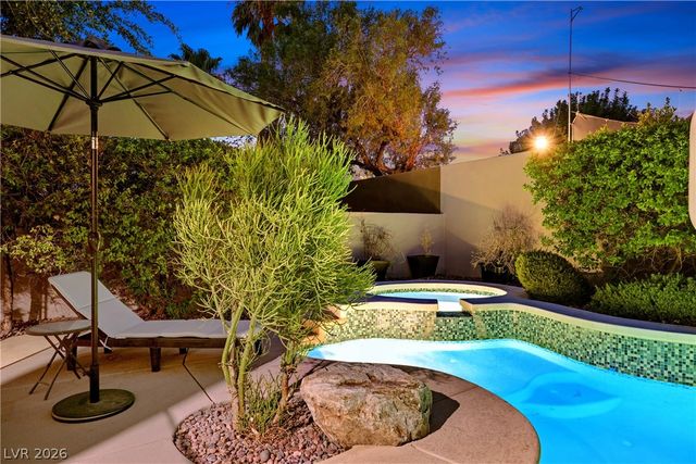 269 Hickory Hollow Avenue, Las Vegas, NV 89123