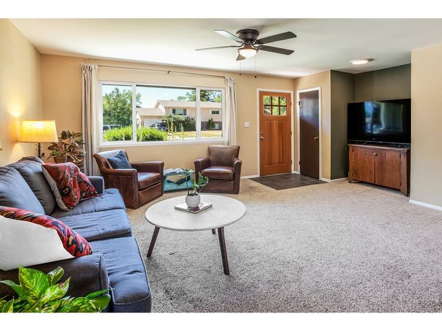 2430 W Plum St, Fort Collins, CO 80521