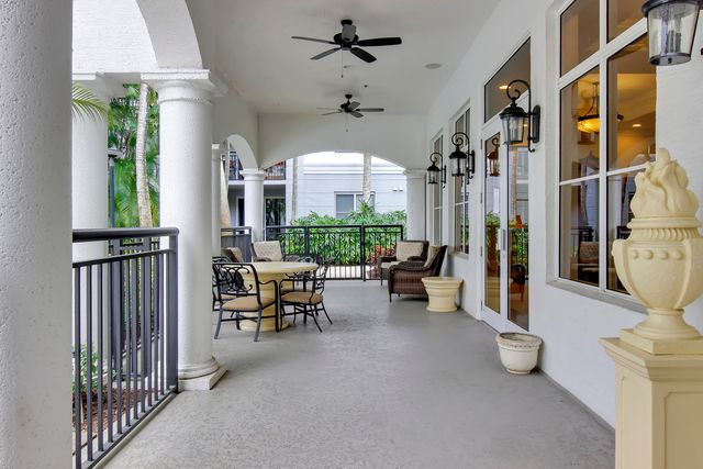 1660 Renaissance Commons Boulevard 2118, Boynton Beach, FL 33426