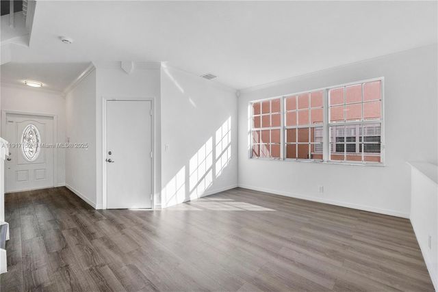 3991 NW 92 Avenue, Sunrise, FL 33351