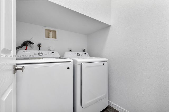 3991 NW 92 Avenue, Sunrise, FL 33351