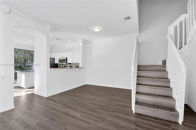 3991 NW 92 Avenue, Sunrise, FL 33351