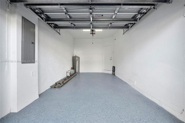 3991 NW 92 Avenue, Sunrise, FL 33351