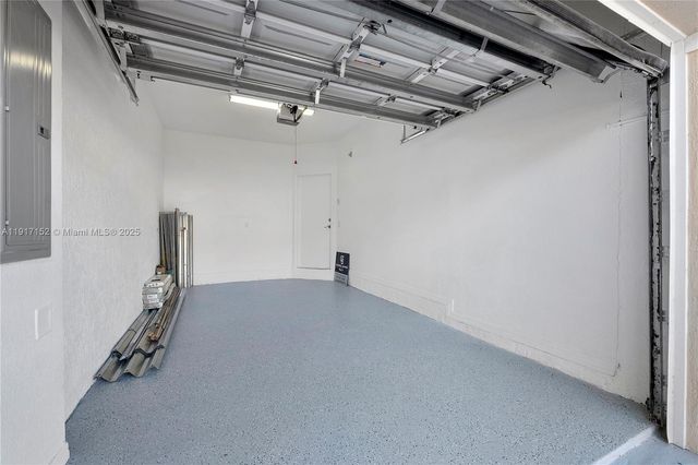 3991 NW 92 Avenue, Sunrise, FL 33351