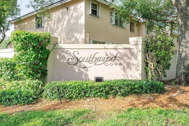 3991 NW 92 Avenue, Sunrise, FL 33351