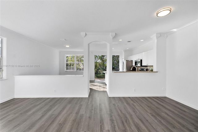 3991 NW 92 Avenue, Sunrise, FL 33351