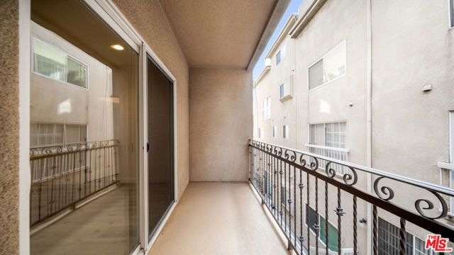 2335 S Bentley Avenue 207, Los Angeles, CA 90064