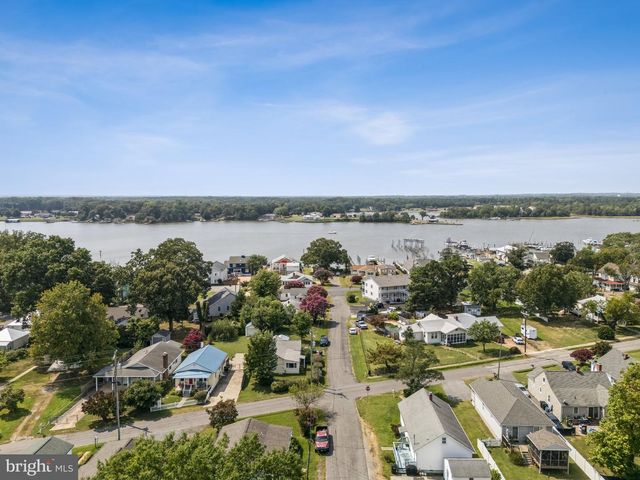 301 BANCROFT AVE, Colonial Beach, VA 22443