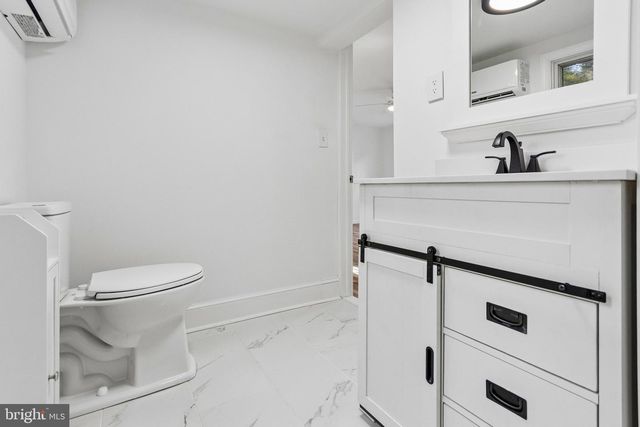 301 BANCROFT AVE, Colonial Beach, VA 22443