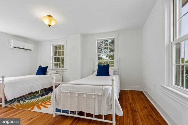 301 BANCROFT AVE, Colonial Beach, VA 22443