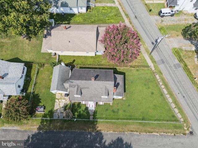301 BANCROFT AVE, Colonial Beach, VA 22443